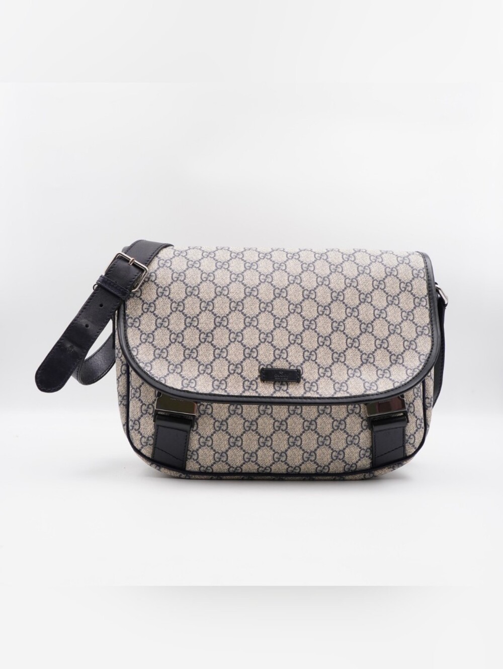 CI06 ❤️ Gucci  GG Plus Monogram Double Buckle Flap Messenger Bag
